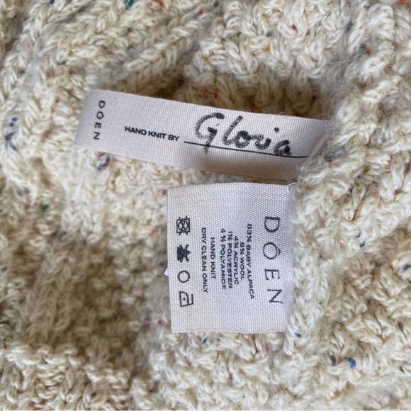 Doen Cream Cable Knit Turtleneck Sweater - Picture 7 of 8